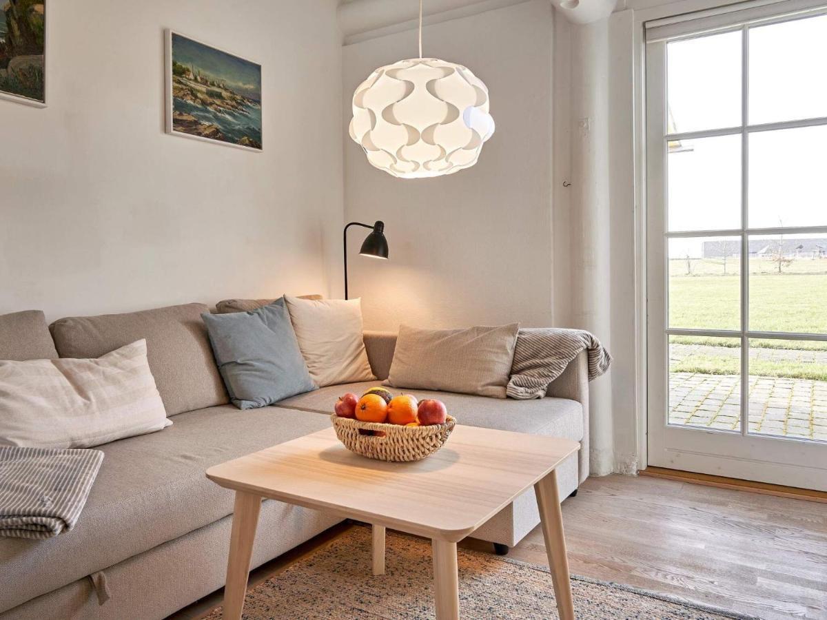 5 Person Holiday Home In AÅkirkeby 外观 照片